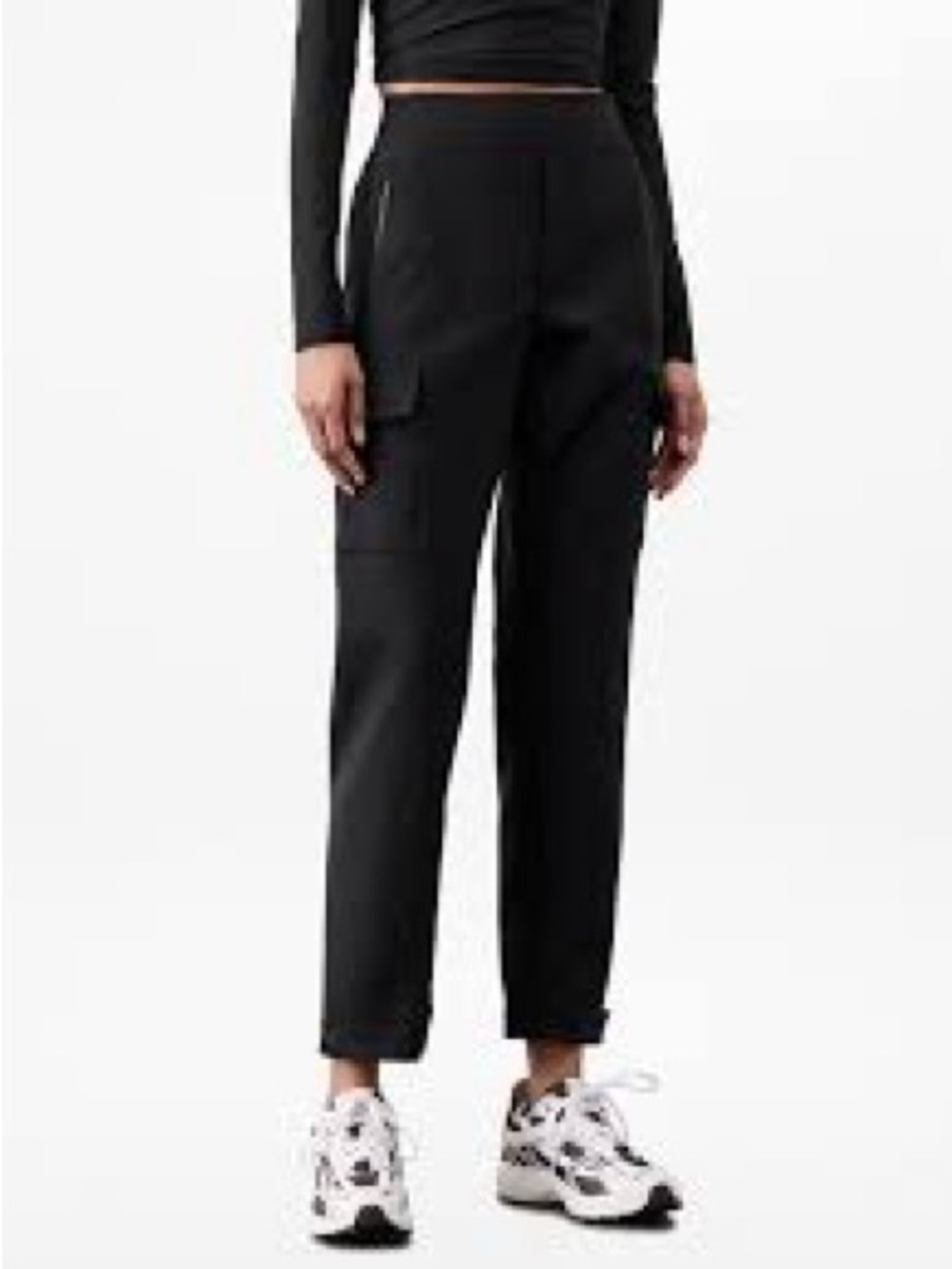 Athleta Black High-Rise Cropped Cargo Joggers Size 12